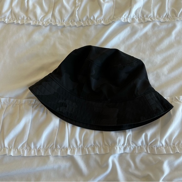 Lululemon Both Ways Reversible Bucket Hat - Picture 4 of 6